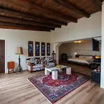 Bed and breakfast Jardines De 3*