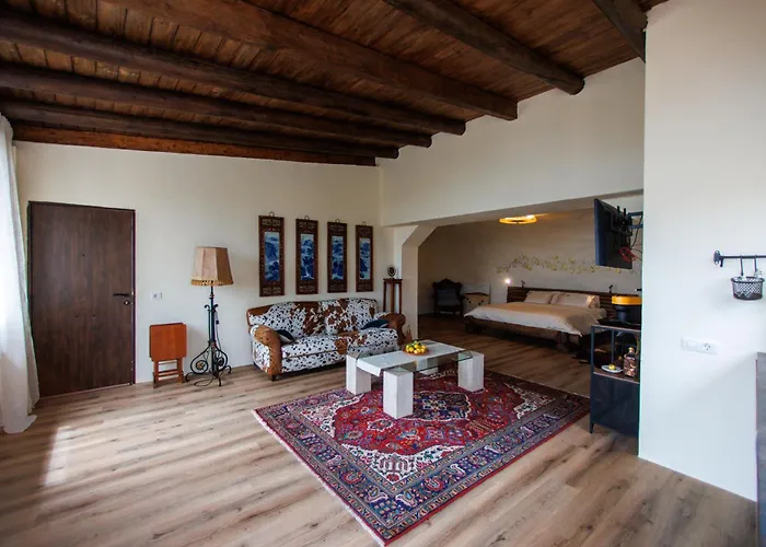 Bed and Breakfast Jardines De 3*